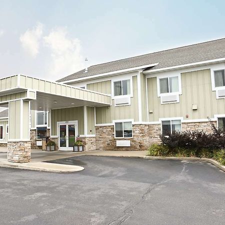 Grandstay Hotel & Suites Perham מראה חיצוני תמונה